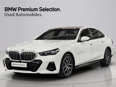 BMW 5 SERIES - 1