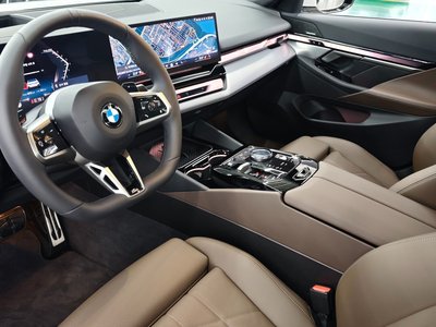 BMW 5 SERIES - 10