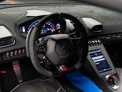 LAMBORGHINI HURACAN - 5