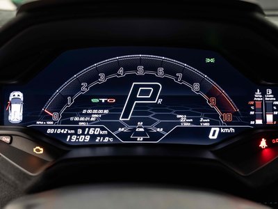 LAMBORGHINI HURACAN - 8