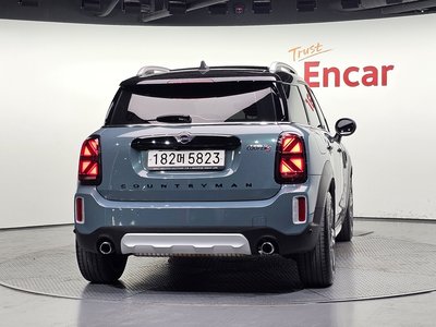 MINI COUNTRYMAN - 4