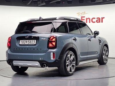 MINI COUNTRYMAN - 3