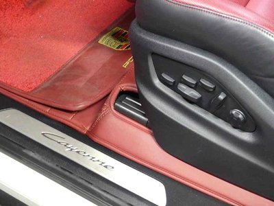 2024 Porsche CAYENNE — миниатюра 17