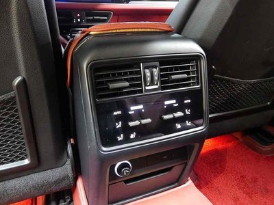 2024 Porsche CAYENNE — миниатюра 11