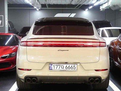 صورة 2 لـ 2024 Porsche CAYENNE