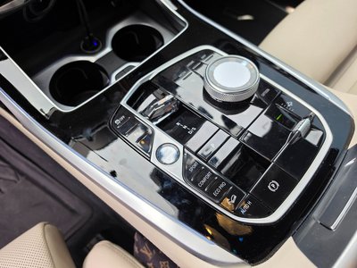 BMW X7 - 9