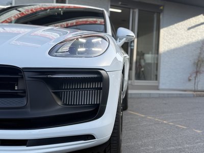 PORSCHE MACAN - 8