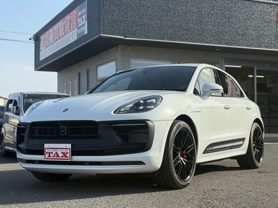 PORSCHE MACAN - 3
