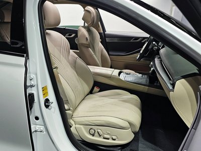 GENESIS G80 (RG3) - 10