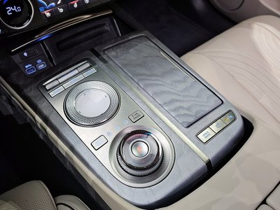 GENESIS G80 (RG3) - 9