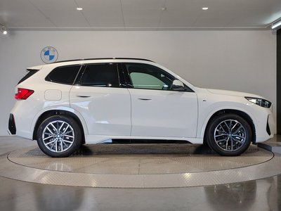 BMW IX1 - 9