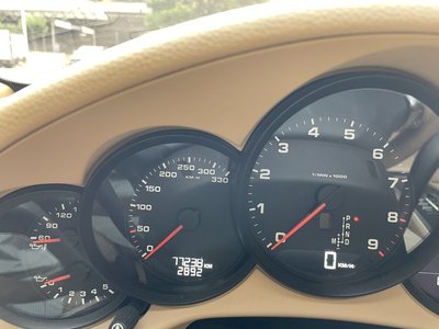 PORSCHE 911 - 8