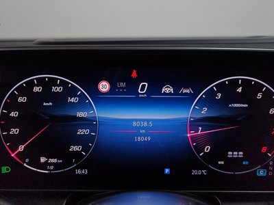 MERCEDES-BENZ GLC - 8