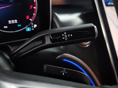 MERCEDES-BENZ GLC - 9