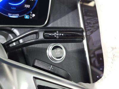 2023 Mercedes-BENZ EQE thumbnail 12