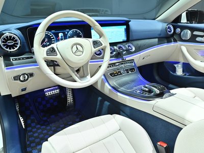 MERCEDES-BENZ E-CLASS - 9