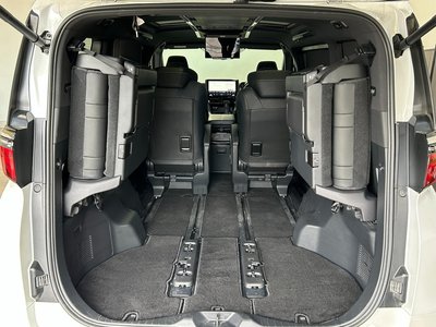 صورة مصغرة 76 لـ 2025 TOYOTA ALPHARD