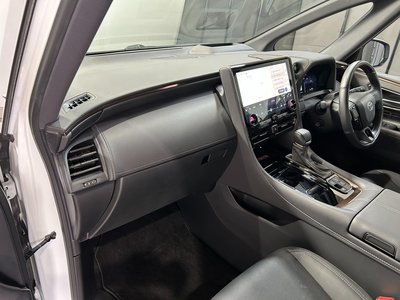 صورة مصغرة 61 لـ 2025 TOYOTA ALPHARD