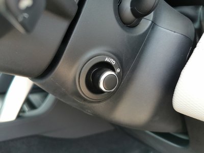 LAND ROVER DISCOVERY SPORT - 9