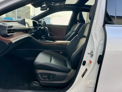 TOYOTA CROWN CROSSOVER - 7