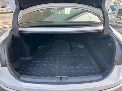 TOYOTA CROWN CROSSOVER - 9