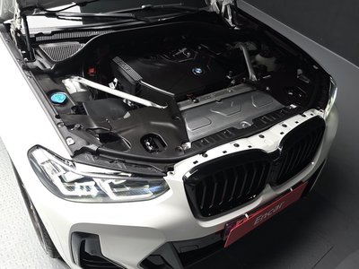 صورة 7 لـ 2024 BMW X4