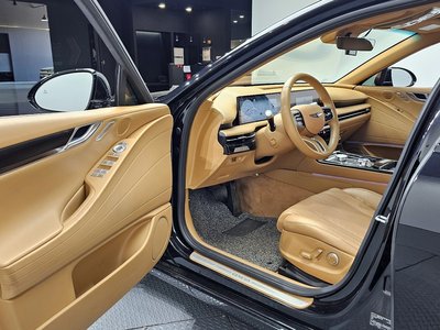 GENESIS G80 (RG3) - 10