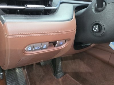 2022 Genesis G90 (RS4) thumbnail 27