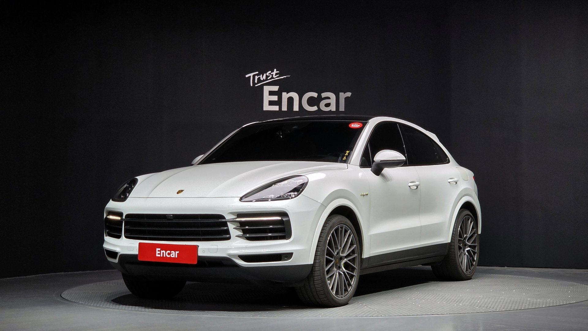 PORSCHE CAYENNE - View 1