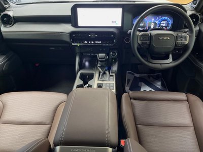 TOYOTA LAND CRUISER 250 - 2