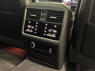 صورة مصغرة 26 لـ 2021 Porsche CAYENNE