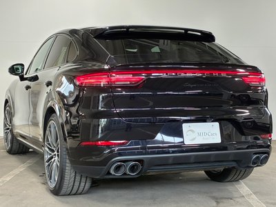 صورة 8 لـ 2021 Porsche CAYENNE