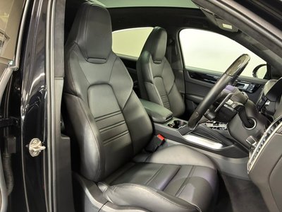 صورة مصغرة 14 لـ 2021 Porsche CAYENNE