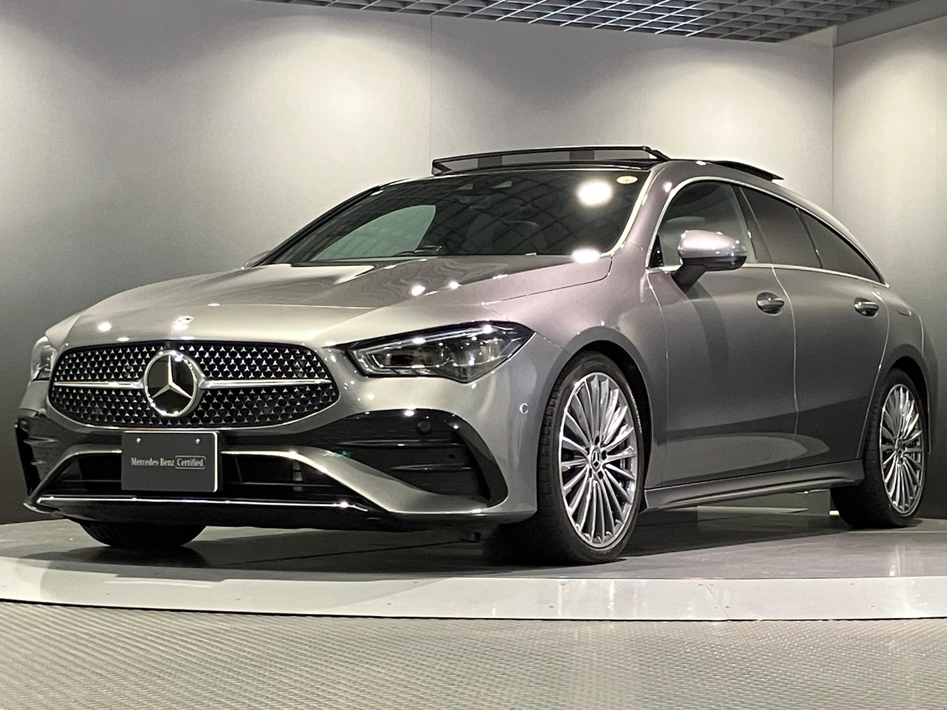 MERCEDES-BENZ CLA SHOOTING BRAKE - View 1
