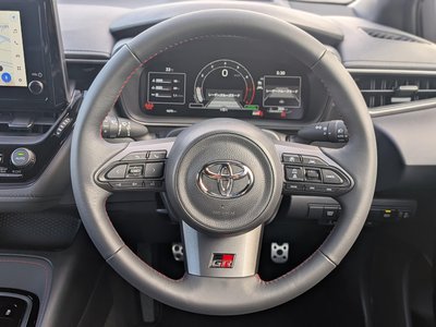 2025 Toyota GR COROLLA — миниатюра 26