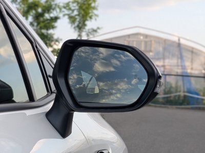 2025 Toyota GR COROLLA — миниатюра 17