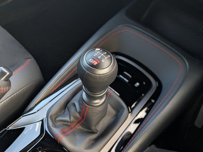 2025 Toyota GR COROLLA — миниатюра 41
