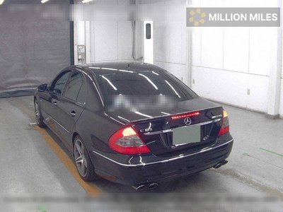 MERCEDES-BENZ E-CLASS - 2