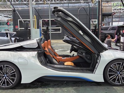 BMW I8 - 7