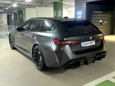 2025 BMW M5 — фото 5