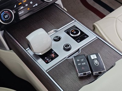 2023 LAND Rover RANGE ROVER photo 9