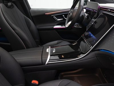 MERCEDES-BENZ EQE - 9