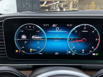 MERCEDES-BENZ GLS - 8