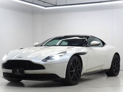 ASTON MARTIN DB11 - 1