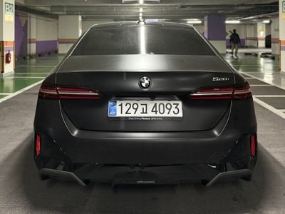BMW 5 SERIES - 2