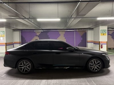 BMW 5 SERIES - 5
