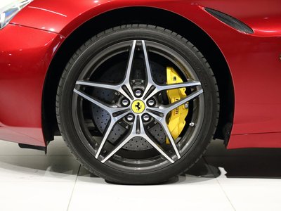 2016 FERRARI CALIFORNIA T — миниатюра 19