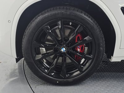 2025 BMW X4 photo 6