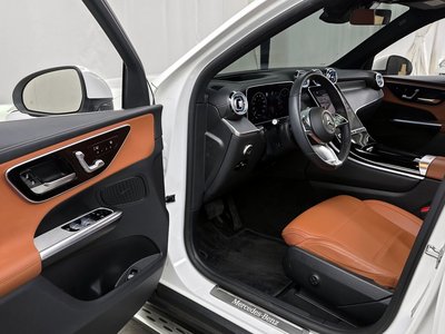 MERCEDES-BENZ GLC - 10