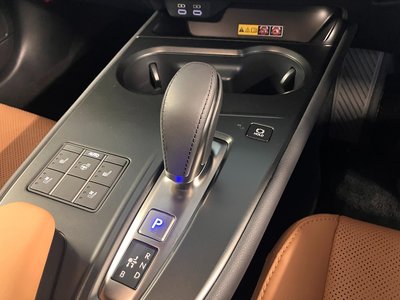 2025 Lexus UX 缩略图 29